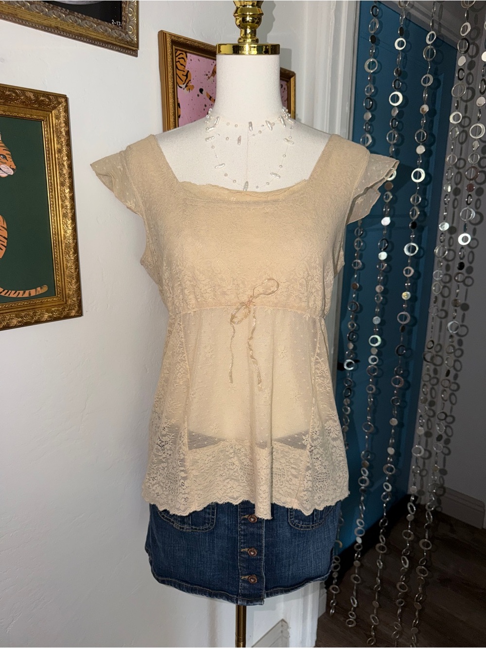 Vintage Y2K Sheer Lace Tie-Front Women’s Top in Beige